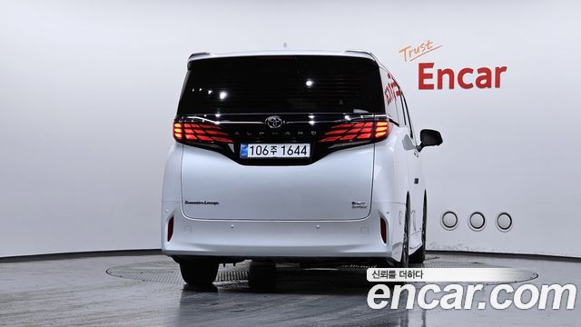 Toyota Alphard 4-го поколения 2.5 HEV Executive AWD - фото 3