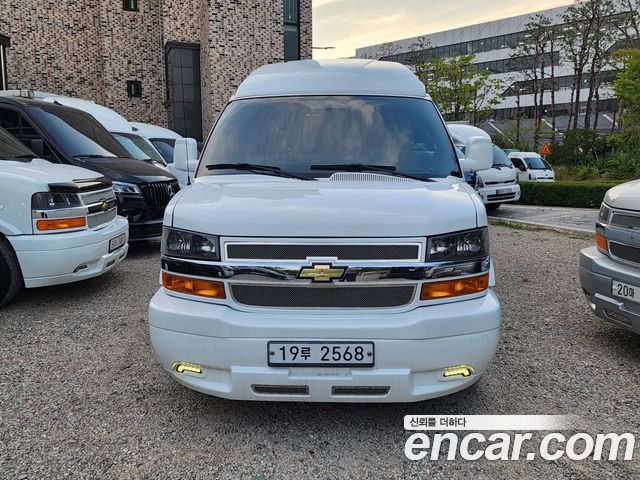 Chevrolet Express Van 6.0 - фото 2