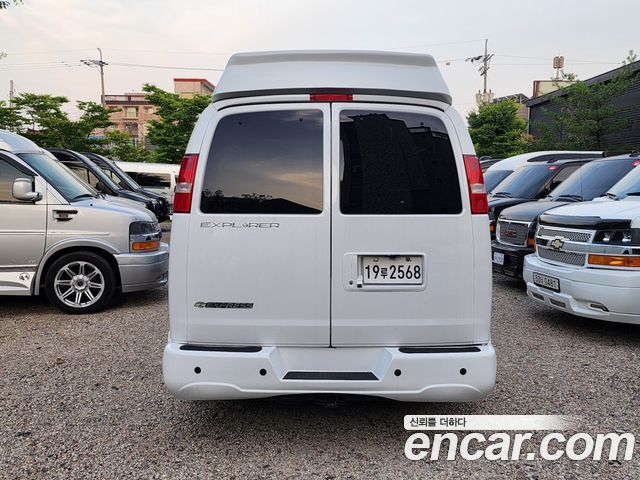 Chevrolet Express Van 6.0 - фото 3