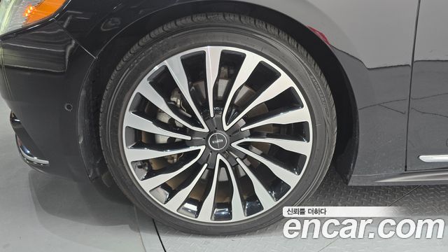 Lincoln Continental 10-го поколения 3.0 Black Label AWD - фото 4