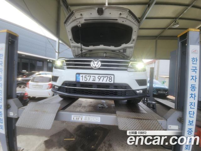 Volkswagen Tiguan 2-го поколения 2.0 TDI 4Motion Prestige - фото 0
