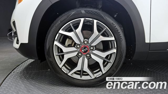 Kia Seltos Gasoline 1.6 Turbo 2WD Signature - фото 3