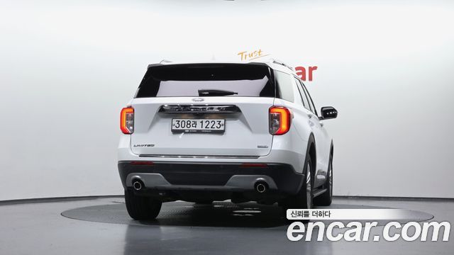 Ford Explorer 6-го поколения 2.3 LimIted 4WD - фото 3