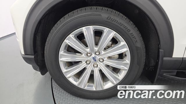 Ford Explorer 6-го поколения 2.3 LimIted 4WD - фото 4