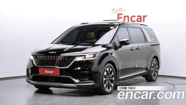 Kia Carnival 4-го поколения 9-Seater Signature - фото 0