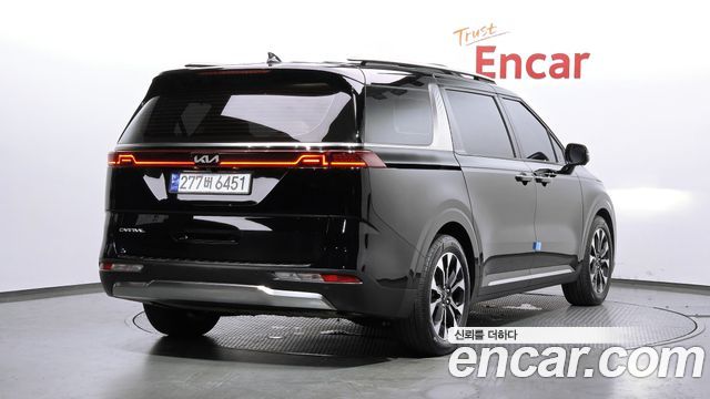 Kia Carnival 4-го поколения 9-Seater Signature - фото 1