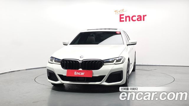 BMW 5-Series G30 530i xDrive M Sport Package - фото 2