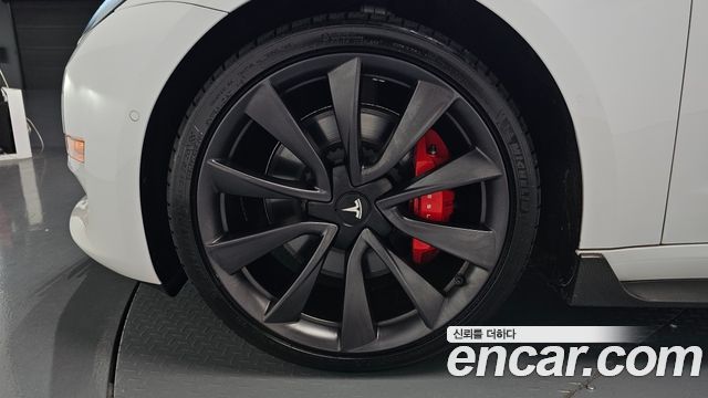 Tesla Model 3 Performance AWD - фото 4