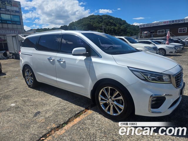 Kia Carnival Новый 7-Seater Limousine VIP - фото 1