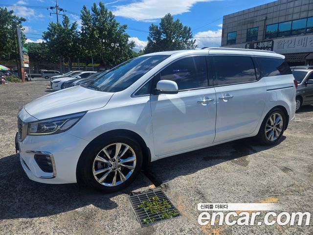 Kia Carnival Новый 7-Seater Limousine VIP - фото 2