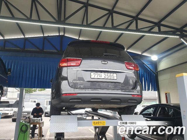 Kia Carnival Новый 11-Seater Prestige - фото 1