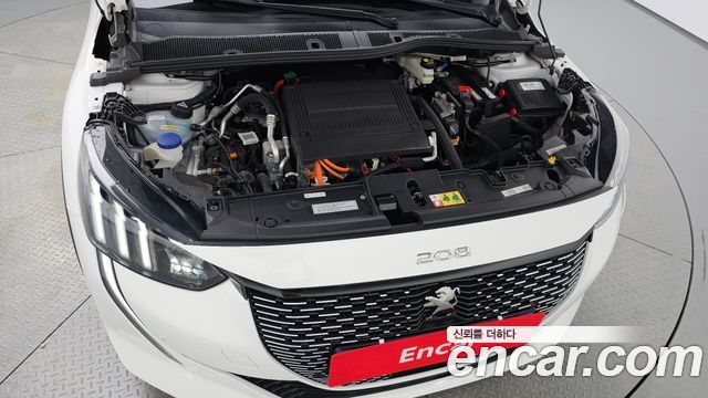 Peugeot 208 2-го поколения GT - фото 4