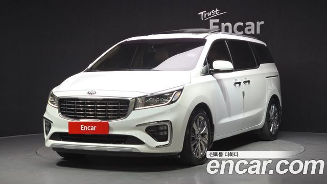 Kia Carnival Новый 7-Seater Limousine VIP - фото 0