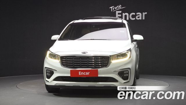 Kia Carnival Новый 7-Seater Limousine VIP - фото 2