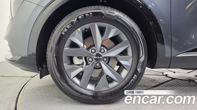 Kia Sportage 5-го поколения Gasoline 1.6 Turbo 2WD Signature - фото 3