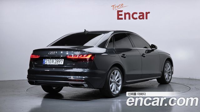 Audi A4 B9 40 TFSI - фото 1