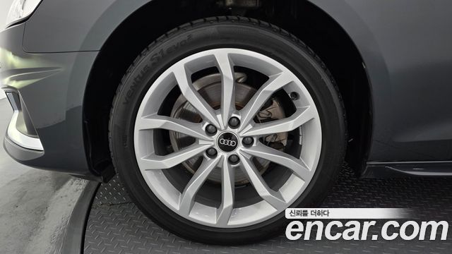 Audi A4 B9 40 TFSI - фото 4