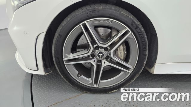 Mercedes-Benz CLS-Class C257 CLS300d AMG Line - фото 4