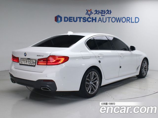 BMW 5-Series G30 520d M Sport Package Plus - фото 1