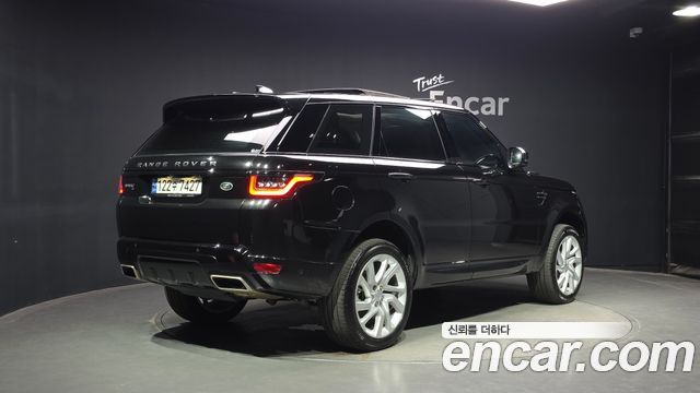 Land Rover Range Rover Sport 2-го поколения D300 HSE Dynamic - фото 0