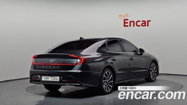 Hyundai Sonata DN8 2.0 Premium Family - фото 1