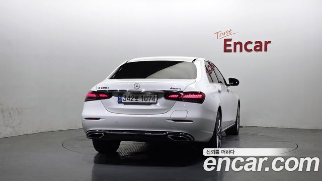 Mercedes-Benz E-Class W213 E300e 4MATIC Exclusive - фото 3