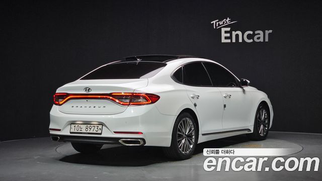 Hyundai Grandeur IG 3.0 Exclusive - фото 1