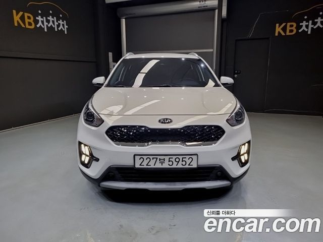 Kia Niro Новый 1.6 HEV Prestige - фото 0