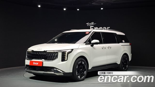 Kia Carnival Новый 4-го поколения Gasoline 9-Seater Signature - фото 0