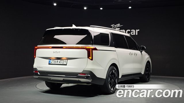 Kia Carnival Новый 4-го поколения Gasoline 9-Seater Signature - фото 1