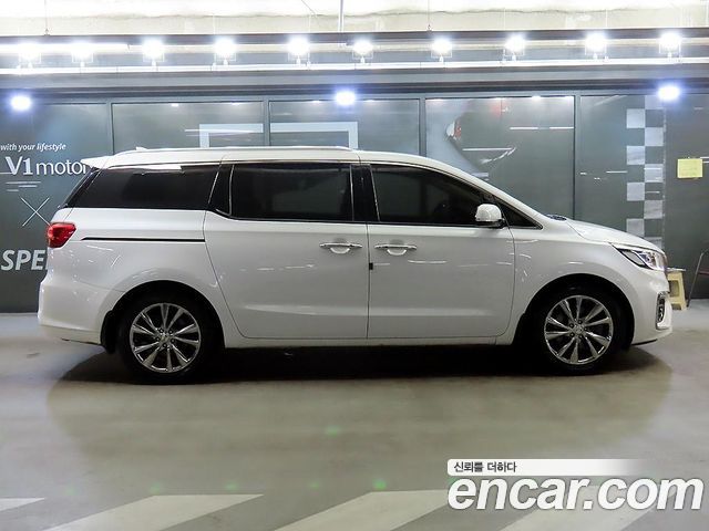 Kia Carnival Новый 9-Seater Prstige - фото 4