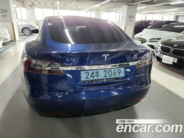 Tesla Model S Long Range - фото 3