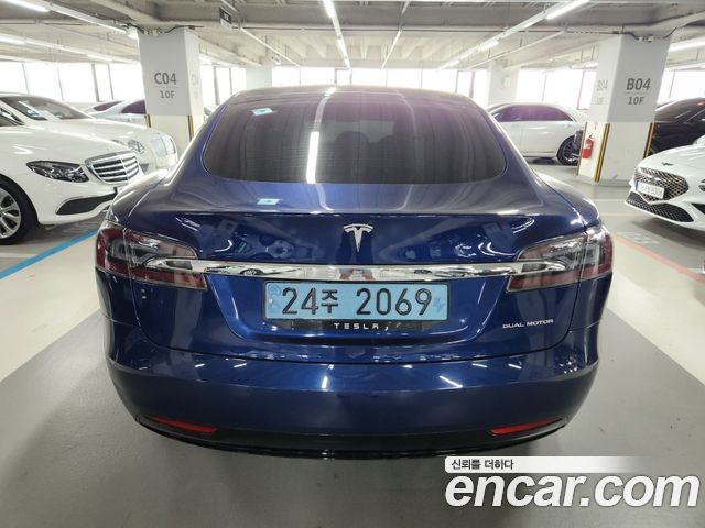 Tesla Model S Long Range - фото 4