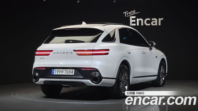 Genesis GV70 2.5T Gasoline 2WD - фото 1