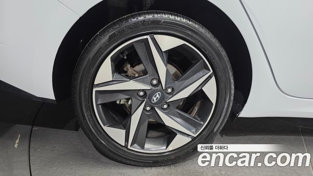 Hyundai Avante CN7, гибрид Modern - фото 4