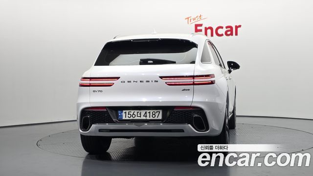 Genesis GV70 2.5T Gasoline AWD - фото 3