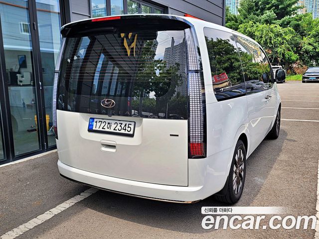 Hyundai Staria 4WD Lounge 9-Seater Inspiration - фото 1