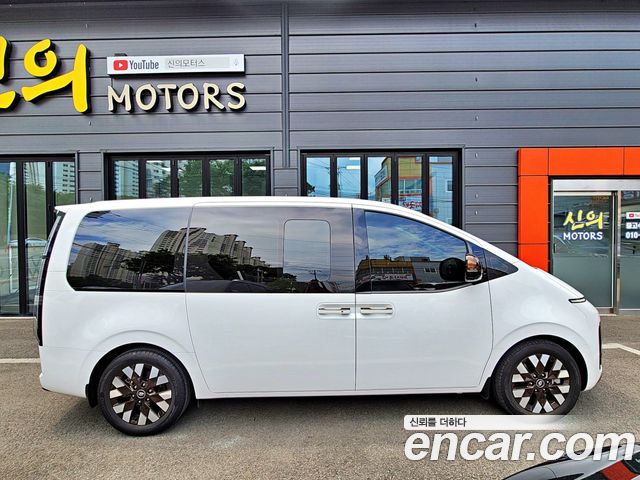 Hyundai Staria 4WD Lounge 9-Seater Inspiration - фото 3