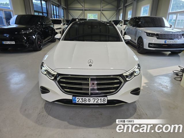 Mercedes-Benz E-Class W214 E450 4MATIC Exclusive - фото 0