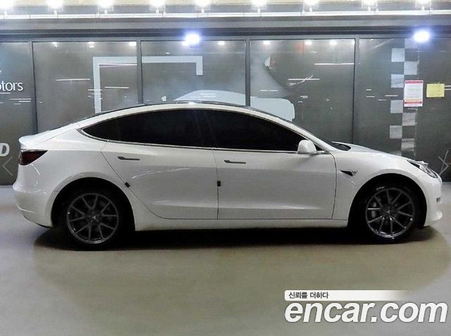 Tesla Model 3 Long Range AWD - фото 2