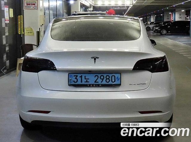 Tesla Model 3 Long Range AWD - фото 4