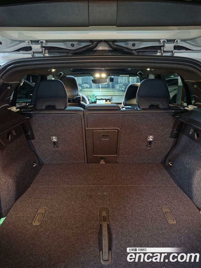 Volvo XC40 Twin Ultimate - фото 4