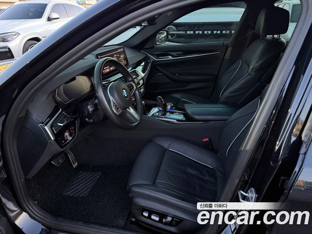 BMW 5-Series G30 530i M Sport Package - фото 4