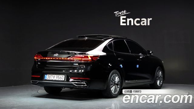 Kia K7 Premier, гибрид Signature - фото 1