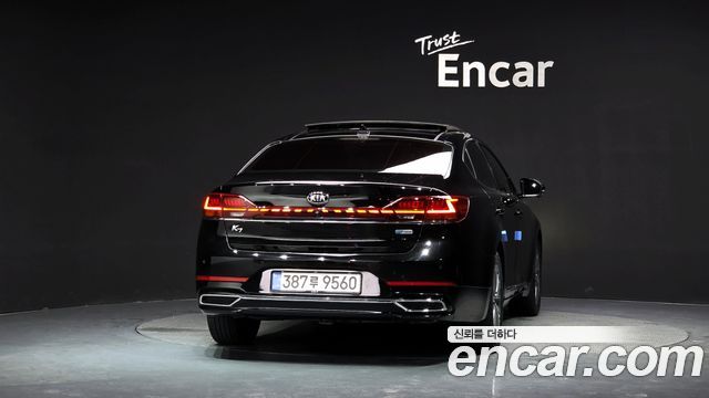 Kia K7 Premier, гибрид Signature - фото 3