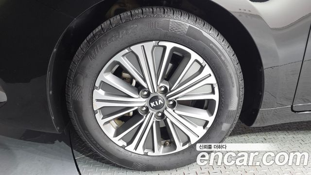 Kia K7 Premier, гибрид Signature - фото 4