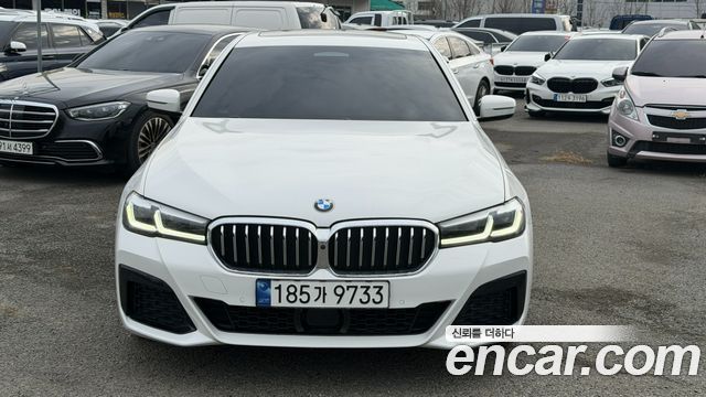 BMW 5-Series G30 520i M Sport - фото 2