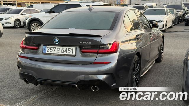 BMW 3-Series G20 330e M Sport - фото 1
