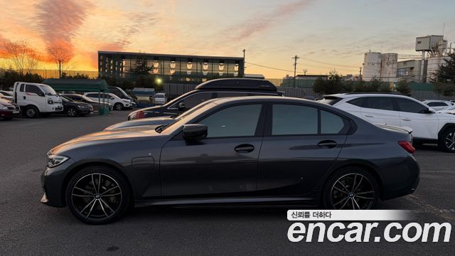 BMW 3-Series G20 330e M Sport - фото 4