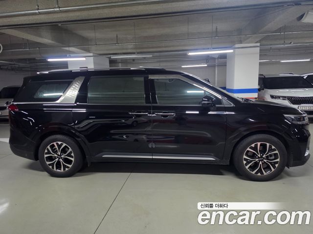 Kia Carnival 4-го поколения 9-Seater Noblesse - фото 1